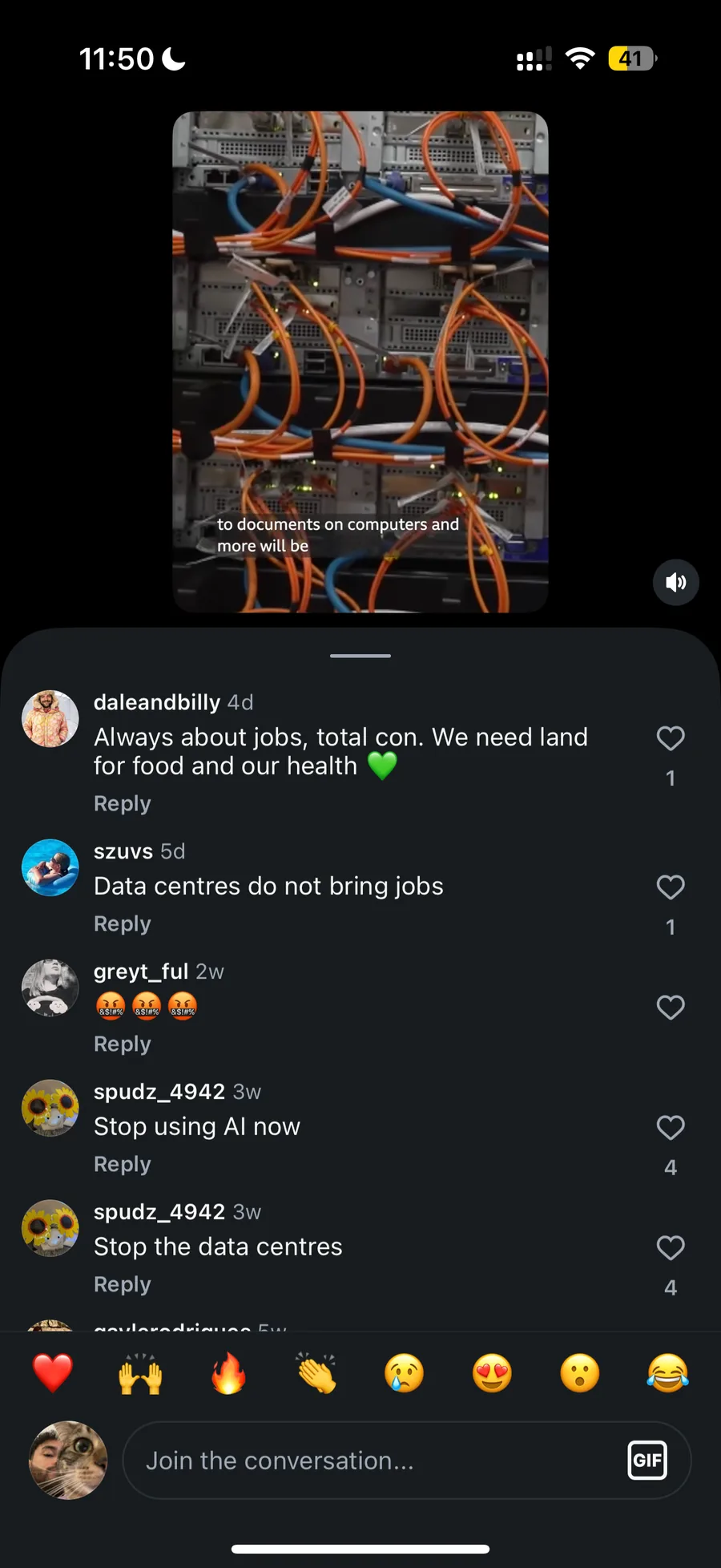 Post claiming data centres bring no jobs, with hostile replies